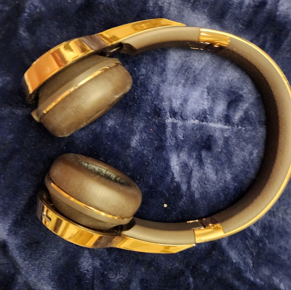 Rose Gold Monster Dj Studio Over-ear Bluetooth Headphones